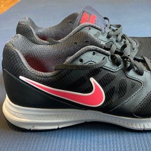 Nike Downshifter 6
